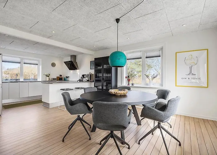 1011-ringkobing-n-j-fjordsvej-1